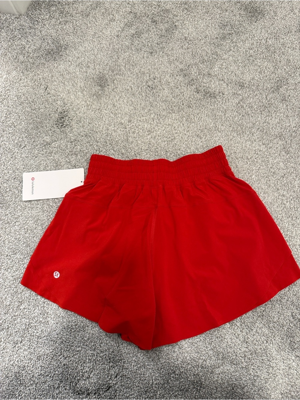 NEW Lululemon - Shake it out high rise shorts